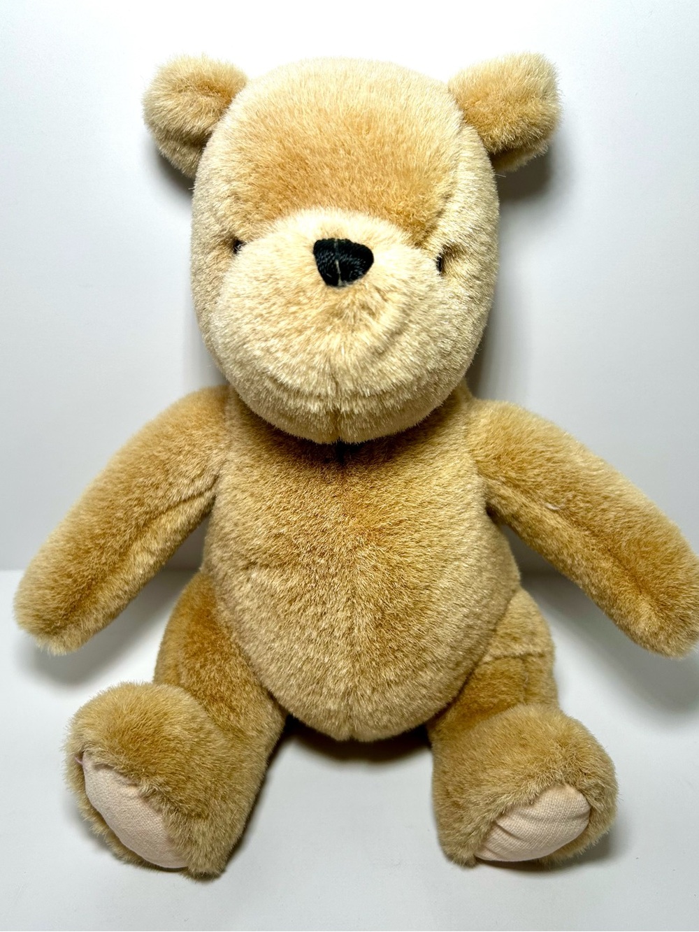 Vintage GUND Classic Winnie The Pooh Bear Plush, Excellent Condition